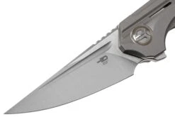 Bestech Vigil BT2201A Grey Blasted Titanium, Satin Couteau De Poche, Kombou Design 12 Bestech Vigil BT2201A Grey Blasted Titanium, Satin Couteau De Poche, Kombou Design -Kai Soldes Boutique BHBT2201A 03 bestech