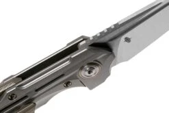 Bestech Vigil BT2201A Grey Blasted Titanium, Satin Couteau De Poche, Kombou Design 15 Bestech Vigil BT2201A Grey Blasted Titanium, Satin Couteau De Poche, Kombou Design -Kai Soldes Boutique BHBT2201A 06 bestech