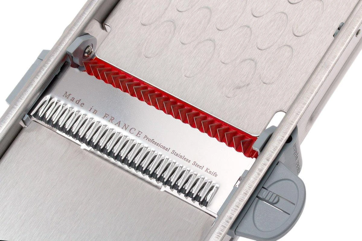 De Buyer Revolution Mandoline 2012.01 6 De Buyer Revolution Mandoline 2012.01 – Image 4