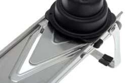 De Buyer Vantage Mandoline, 2017.00 15 De Buyer Vantage Mandoline, 2017.00 -Kai Soldes Boutique DEB2017 00 03 debuyer vantage mandoline deb2017 03