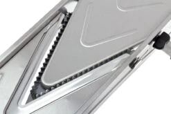 De Buyer Vantage Mandoline, 2017.00 16 De Buyer Vantage Mandoline, 2017.00 -Kai Soldes Boutique DEB2017 00 04 debuyer vantage mandoline deb2017 04