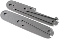 Daily Customs 91.2+ Honeycomb 2D Pattern, Titanium P10011809 Plaquettes Pour Victorinox -Kai Soldes Boutique DSP10011809 02 daily customs