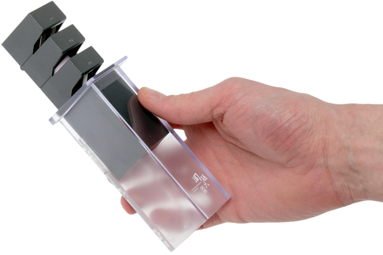 Kai Seki Magoroku Aiguiseur à Couteaux Diamant/céramique Aiguisage D'un Seul Côté 5 Kai Seki Magoroku Aiguiseur à Couteaux Diamant/céramique Aiguisage D'un Seul Côté – Image 3