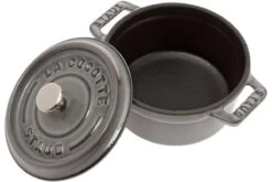 Mini Cocotte Staub 10 Cm, 0,25 L Gris 6 Mini Cocotte Staub 10 Cm, 0,25 L Gris -Kai Soldes Boutique SB1101018 02 staub sb1101018 02