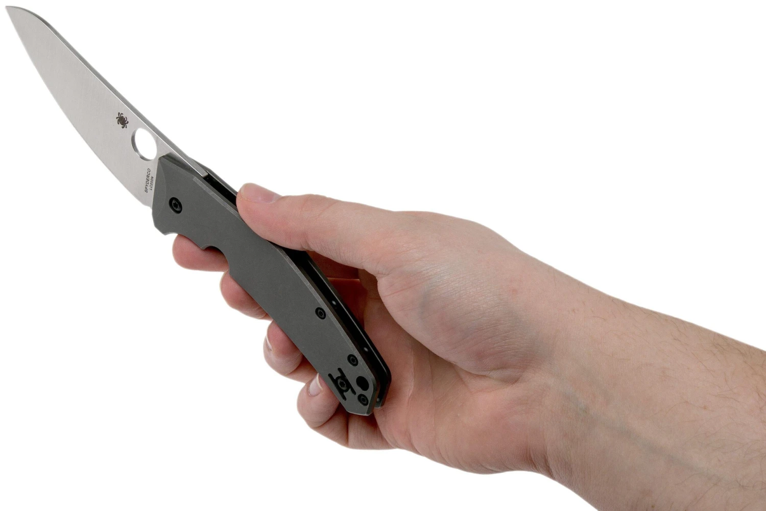 Spyderco Slysz Spydie Chef C211TIP Couteau De Poche, Marcin Slysz Design CQI Version 10 Spyderco Slysz Spydie Chef C211TIP Couteau De Poche, Marcin Slysz Design CQI Version – Image 8