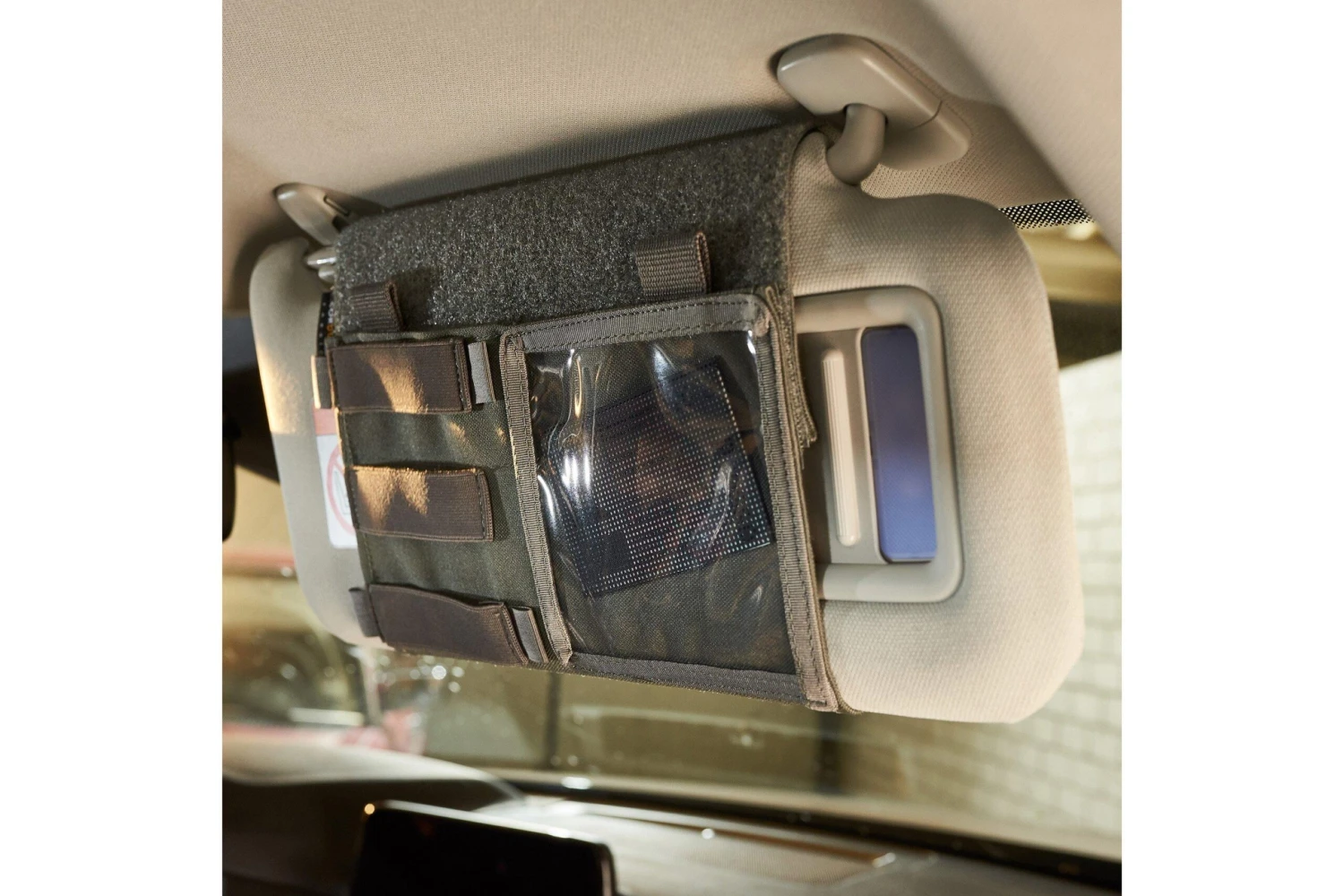 Tasmanian Tiger Shade Cover 7603-331, Vert Olive, Organisateur Pour Pare-soleil 5 Tasmanian Tiger Shade Cover 7603-331, Vert Olive, Organisateur Pour Pare-soleil – Image 3