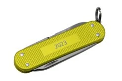 Victorinox Classic SD Alox Limited Edition 2023, 0.6221.L23 Electric Yellow, Couteau Suisse -Kai Soldes Boutique VT0 6221 L23 05 victorinox