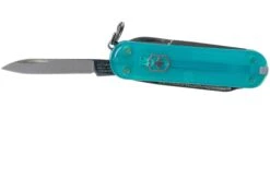 Victorinox Classic SD Translucent Colors, Tropical Surf 0.6223.T24G Couteau Suisse -Kai Soldes Boutique VT0 6223 T24G 03 victorinox