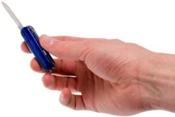 Victorinox Midnite Manager Bleu Transparent 0.6366.T2 Couteau Suisse 13 Victorinox Midnite Manager Bleu Transparent 0.6366.T2 Couteau Suisse -Kai Soldes Boutique VT0 6366 T2 06 victorinox vt0 6366 t2 06