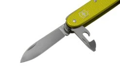 Victorinox Pioneer X Alox Limited Edition 2023, 0.8231.L23 Electric Yellow, Couteau Suisse -Kai Soldes Boutique VT0 8231 L23 03 victorinox