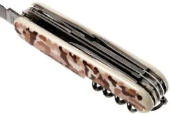 Victorinox Huntsman Desert Camouflage 1.3713.941 Couteau Suisse -Kai Soldes Boutique VT1 3713 941 04 victorinox vt1 3713 941 04
