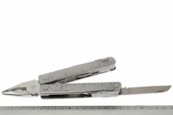 Victorinox SwissTool 3.03.23 Pince Multifonction, étui En Cuir 14 Victorinox SwissTool 3.03.23 Pince Multifonction, étui En Cuir -Kai Soldes Boutique VT3 03 23 04 victorinox swisstool vt3 03 23 d12