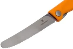 Victorinox SwissClassic 6.7836.F9B Couteau à Légumes Pliant Dentelé, Orange 11 Victorinox SwissClassic 6.7836.F9B Couteau à Légumes Pliant Dentelé, Orange -Kai Soldes Boutique VT6 7836 F9B 03 victorinox
