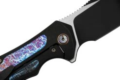 WE Knife Magnetron Black Titanium Flamed Titanium, Black Stonewashed CPM 20CV WE18058-4 Couteau De Poche -Kai Soldes Boutique WKWE18058 4 05 weknife