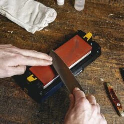 Work Sharp Whetstone Knife Sharpener Pierre à Aiguiser Combinée, WSBCHWHT 9 Work Sharp Whetstone Knife Sharpener Pierre à Aiguiser Combinée, WSBCHWHT -Kai Soldes Boutique WSBCHWHT 04 work sharp