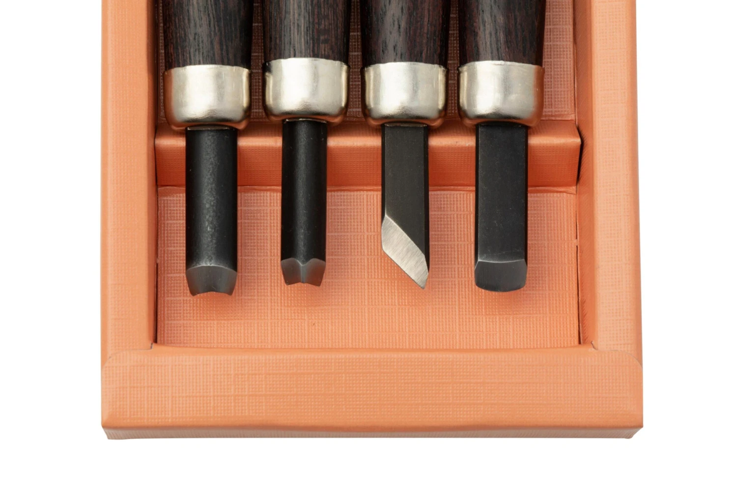 Yoshiharu H-4 Couteaux à Bois Japonais, Set De 4 5 Yoshiharu H-4 Couteaux à Bois Japonais, Set De 4 – Image 3