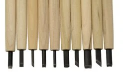 Yoshiharu W-10 Mitomoto Couteaux à Bois Japonais, Set De 10 Avec étui En Tissu 8 Yoshiharu W-10 Mitomoto Couteaux à Bois Japonais, Set De 10 Avec étui En Tissu -Kai Soldes Boutique YSH 016 03 yoshiharu