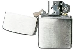 Zippo 1941 Replica Chrome Brush 60000665 Argenté, Briquet -Kai Soldes Boutique ZP1941 000930 03 zippo