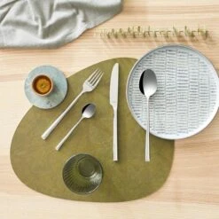 Amefa Metropole 1170, Set De Couverts 78 Pièces Avec Mallette En Bois -Kai Soldes Boutique metropole bestekset 78 delig zilver ambiance 117000mdf1h94